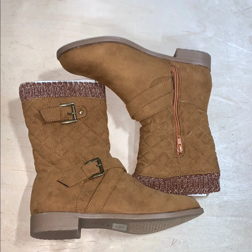 Lucita these tan